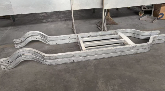 高爾夫球車底盤(pán)